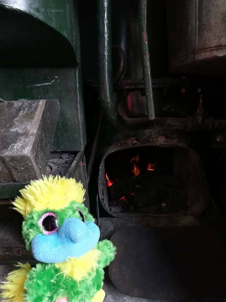 What heats up the samovar on the train – the big oven! What heats up the samovar on the train – the big oven!
