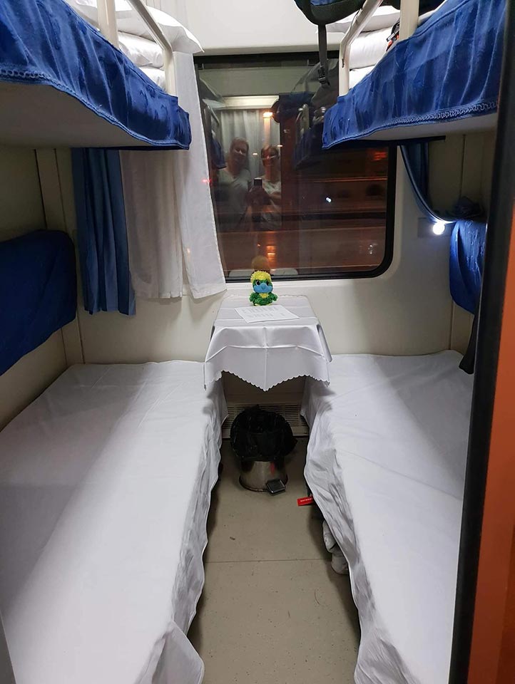 Posing in a tidy cabin… Pretty posh I would say! (didn’t look like this when he left the train though.. Or… 30 min. after this picture) 🙄 Posing in a tidy cabin… Pretty posh I would say! (didn’t look like this when he left the train though.. Or… 30 min. after this picture) 🙄