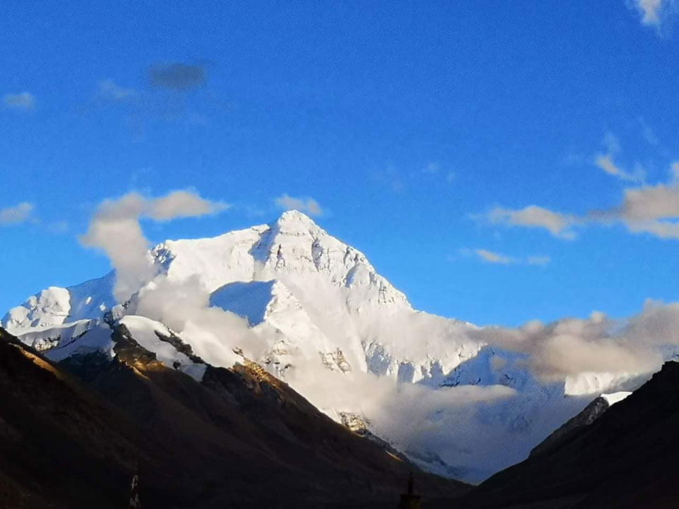 Wohoooo….. MOUNT EVEREST 8848m close by!!!!!!! 😃 Wohoooo….. MOUNT EVEREST 8848m close by!!!!!!! 😃