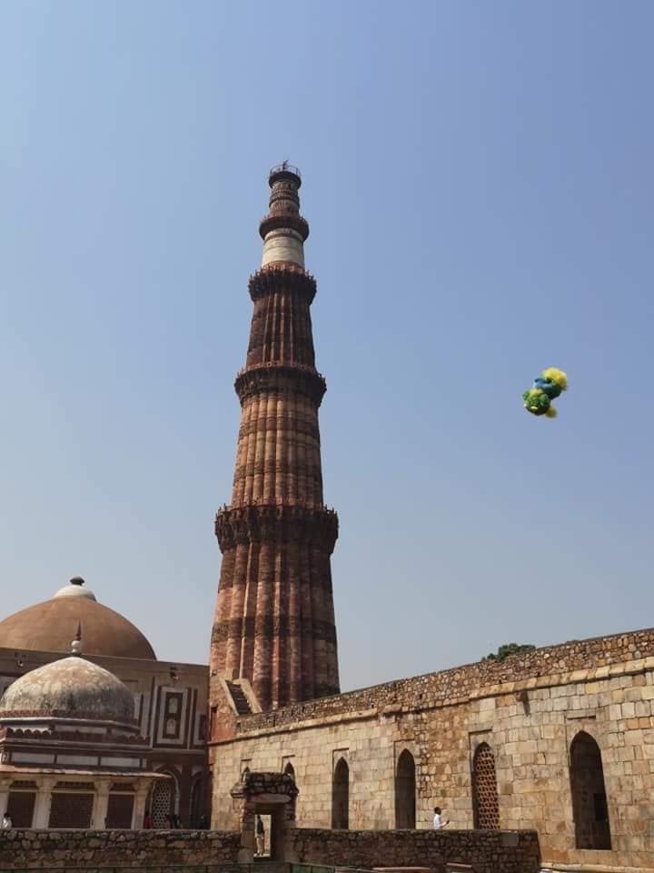 Flying high above Qutb Minar in Delhi 🦅 Flying high above Qutb Minar in Delhi 🦅