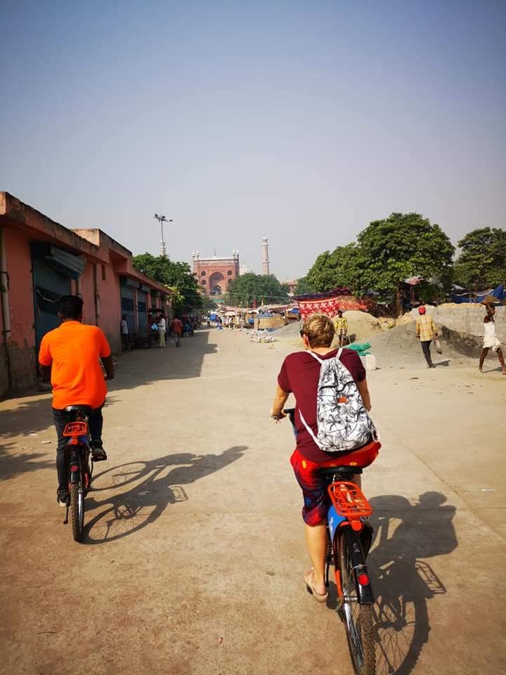 Early morning bike ride in old Delhi was quite an adventure. Here from a quiet part towards Jama Masjid. Early morning bike ride in old Delhi was quite an adventure. Here from a quiet part towards Jama Masjid.