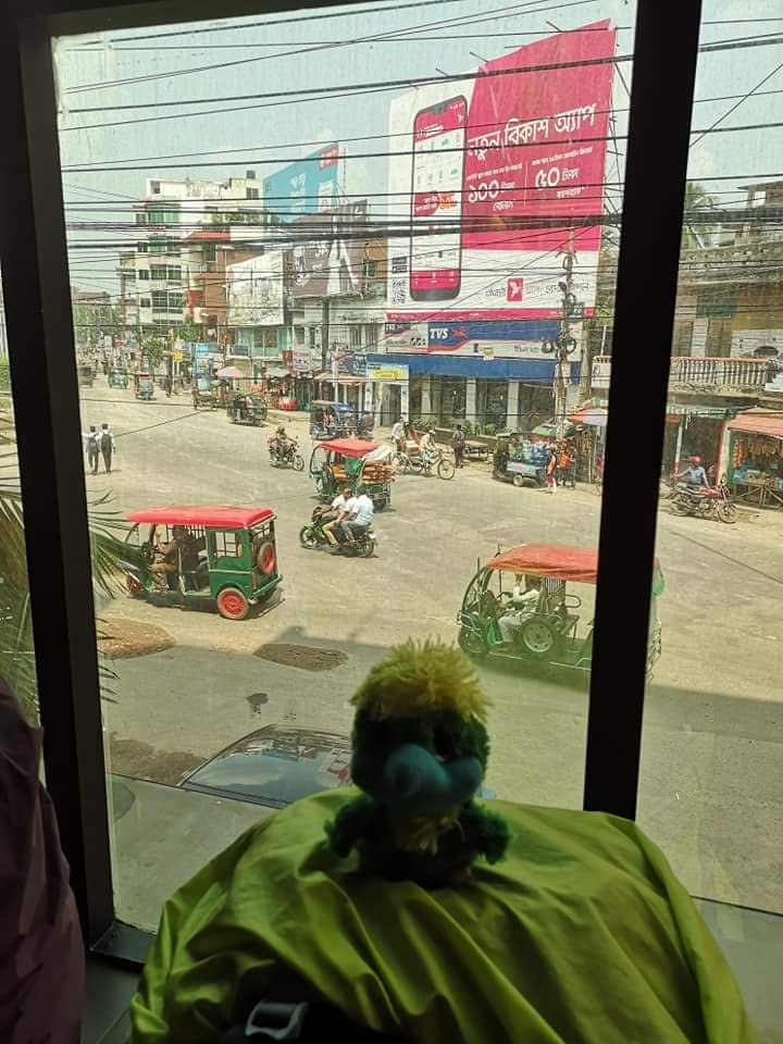 Street view in Khulna, before heading to trainstation! Street view in Khulna, before heading to trainstation!