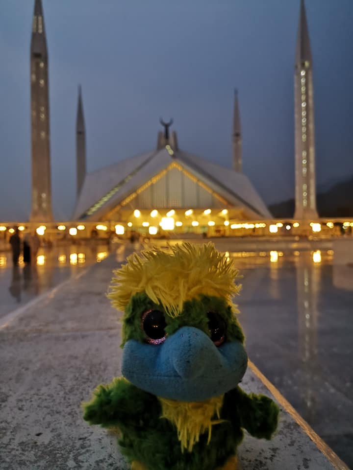 Shah Faisal Mosque, Pakistan’s largest mosque and the forth largest in the world in terms of capacity. A beautiful landmark in Islamabad! Shah Faisal Mosque, Pakistan’s largest mosque and the forth largest in the world in terms of capacity. A beautiful landmark in Islamabad!