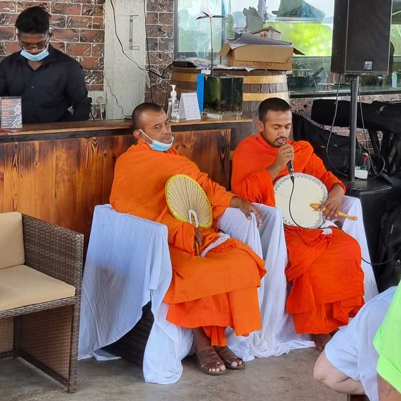 All 47 teams and 120-ish members survived the run with only small scratches and a few broken rickshaws so we give the credit to the blessings we got from the buddhist monks! 🙏🥰 All 47 teams and 120-ish members survived the run with only small scratches and a few broken rickshaws so we give the credit to the blessings we got from the buddhist monks! 🙏🥰