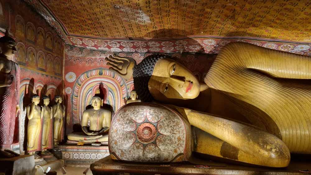 202203Dambulla Cave Temple.. and a few of the 157 Buddha statues 22_094521 Dambulla Cave Temple.. and a few of the 157 Buddha statues
