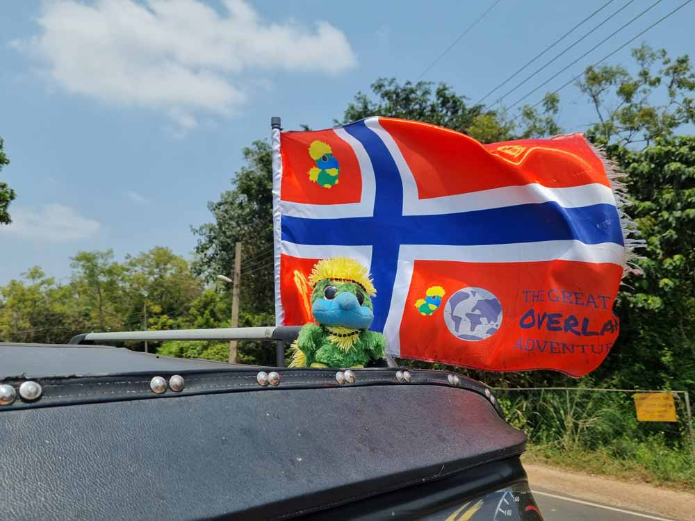 Eddie and The Team Flag. Now half of Sri Lanka thinks the Norwegian flag has a green, blue and yellow eagle on it 😇 Eddie and The Team Flag. Now half of Sri Lanka thinks the Norwegian flag has a green, blue and yellow eagle on it 😇
