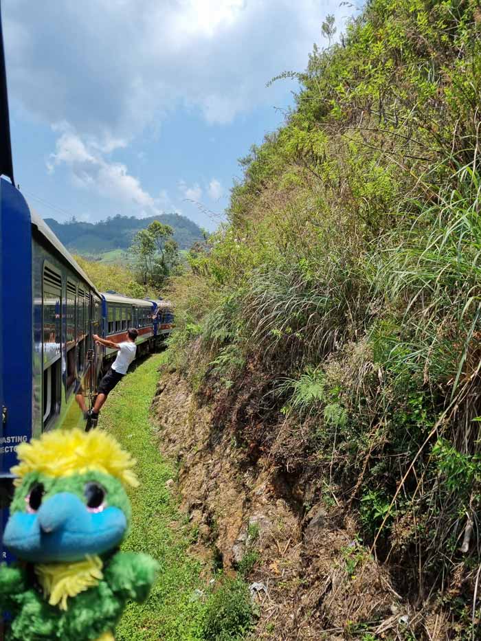 Eddie somewhere between Ella and Nuwara Eliya! Eddie somewhere between Ella and Nuwara Eliya!