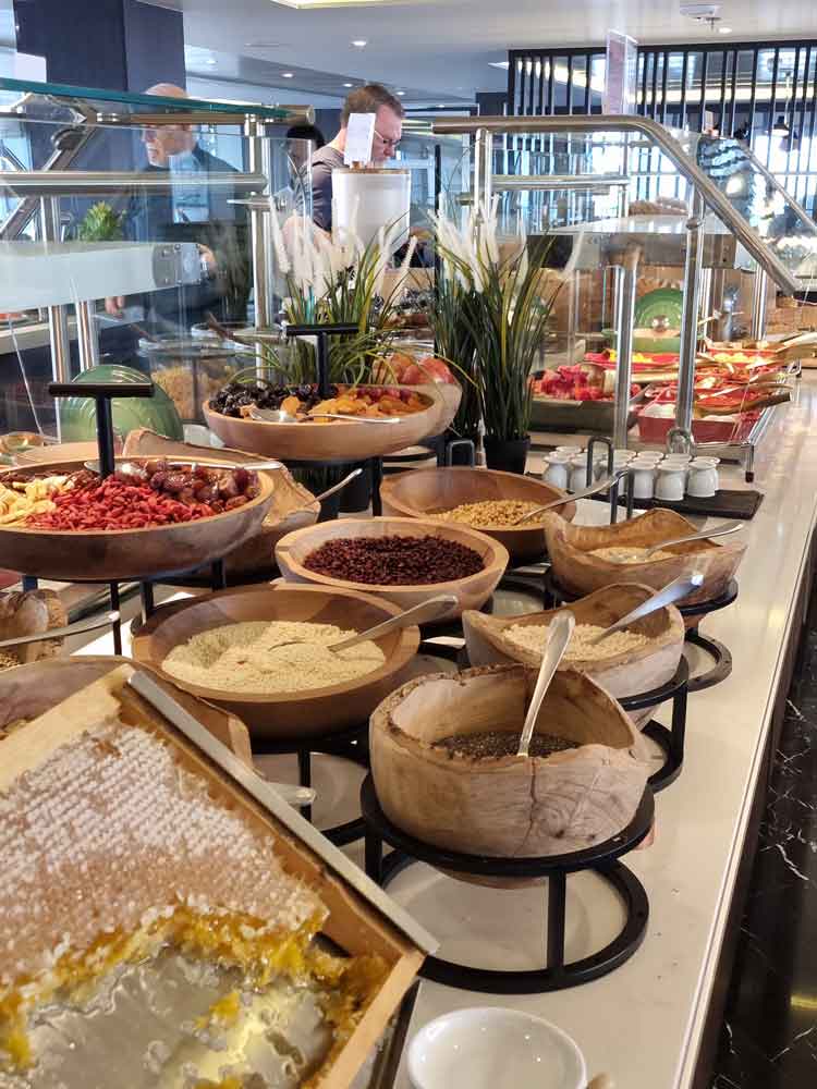 An endless selection of delicacies, including Honeycomb! An endless selection of delicacies, including Honeycomb!