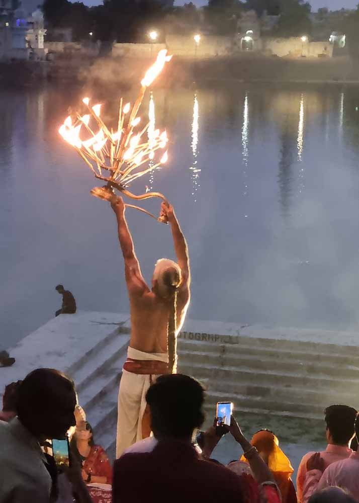 Sunset puja in Pushkar! ๐ Sunset puja in Pushkar! ๐